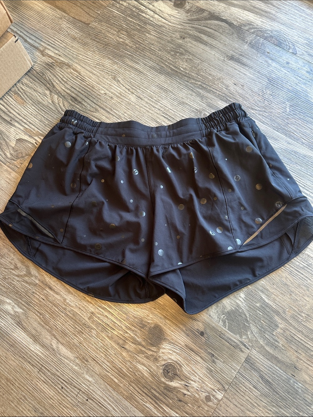 Lululemon Hotty Hot Low-Rise Lined Short 4" Poco Logo Foil Black
